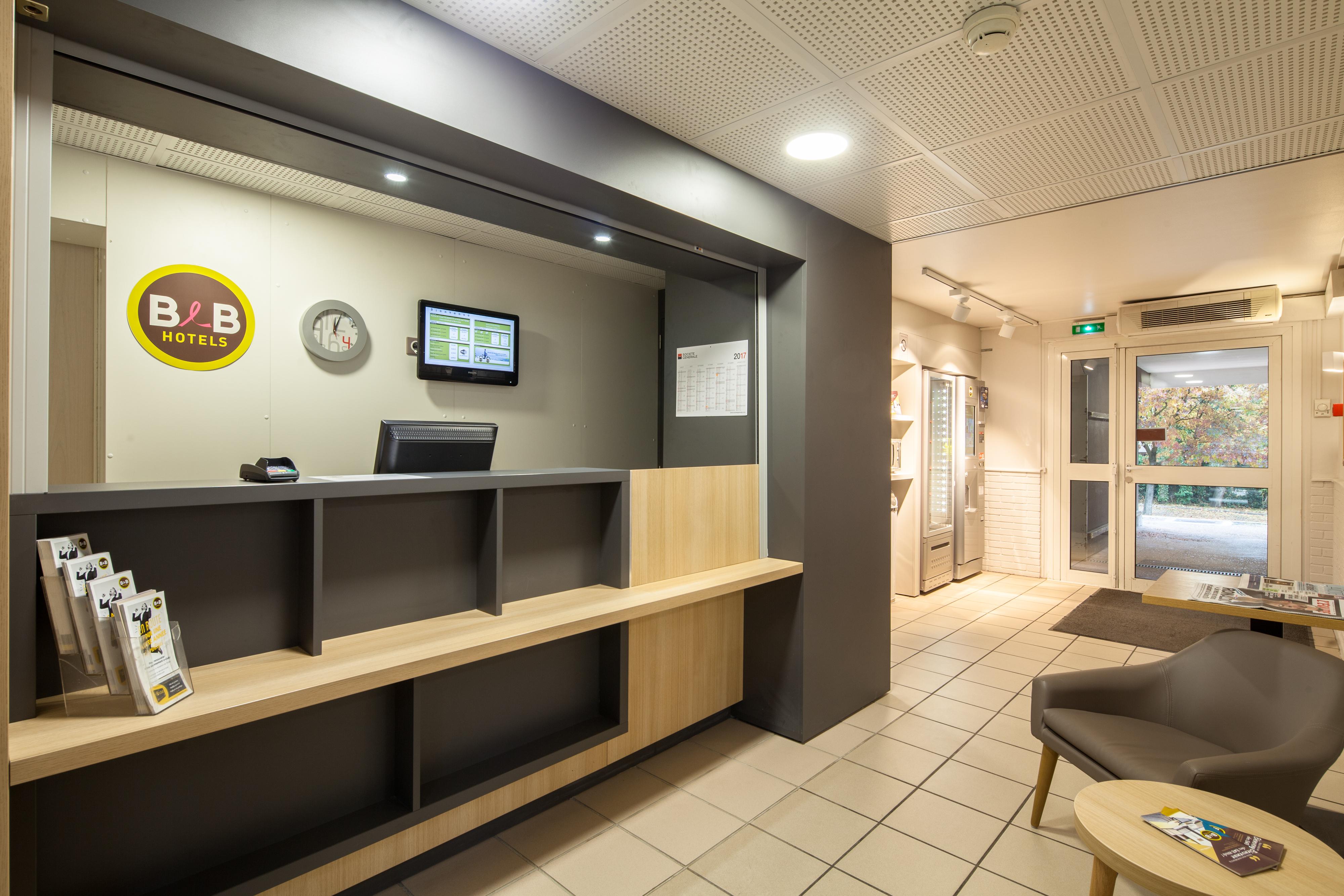 B&B Hotel Louveciennes 르포트말리 외부 사진
